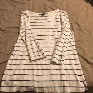 3/4 length sleeve shirt